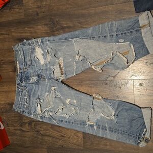 🥰Best pair of pants ever!!🥰 AG EX-BOYFRIEND CROP RIPPED JEANS 31R